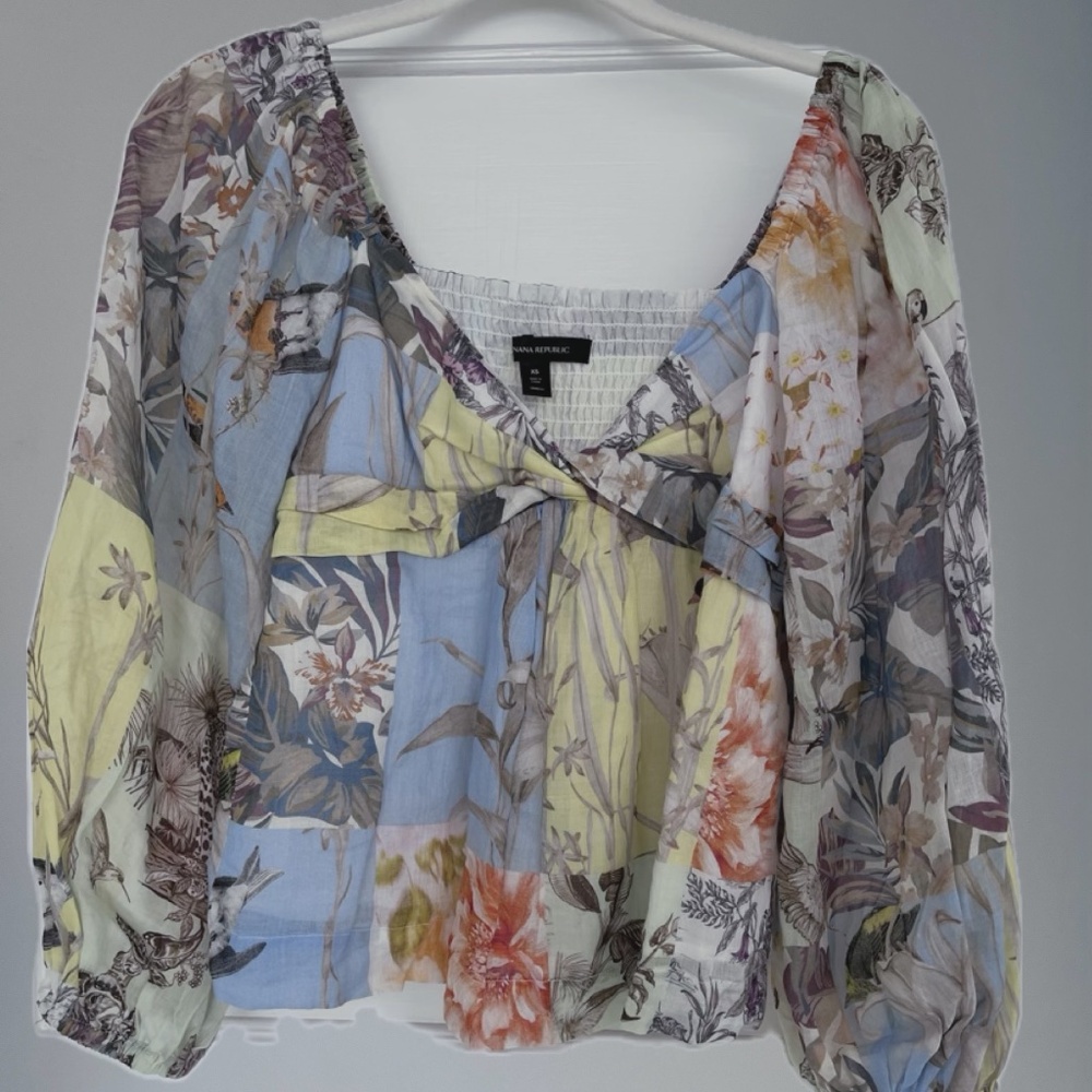 Puffed Sleeve Top